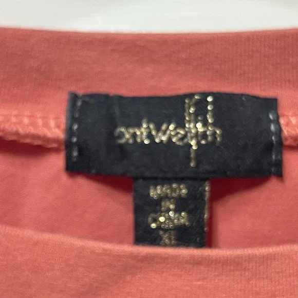 On Twelfth Women's Salmon T Shirt, Lace Sleeves, XL - Picture 2 of 6